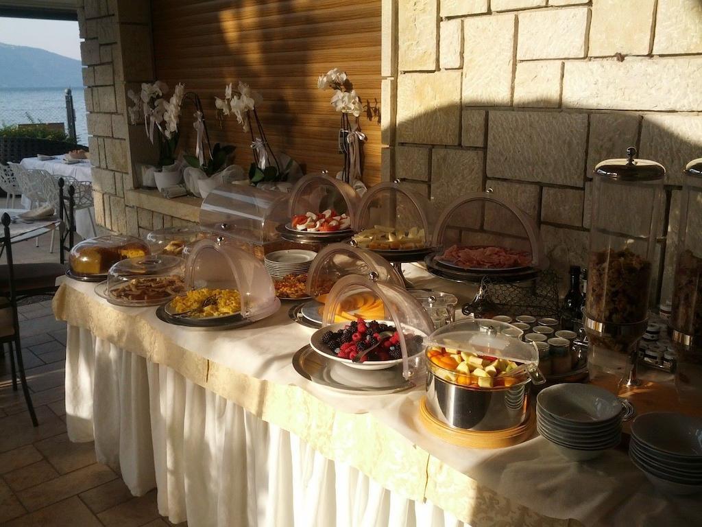 Bed and Breakfast Torre Degli Ulivi Тиньяле Экстерьер фото