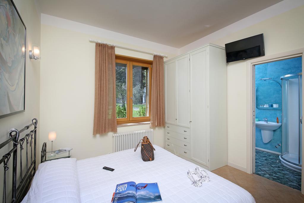 Bed and Breakfast Torre Degli Ulivi Тиньяле Экстерьер фото